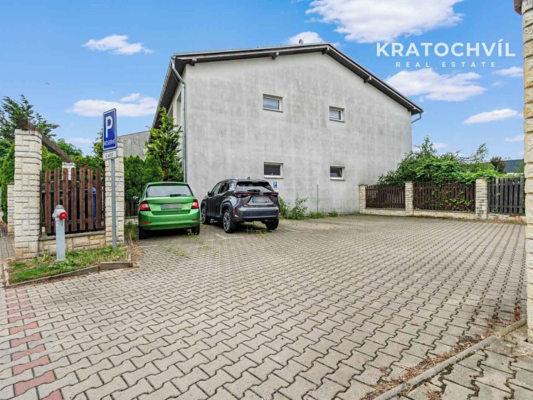 Pronájem bytu 2+kk, 41 m² (30 z 40)