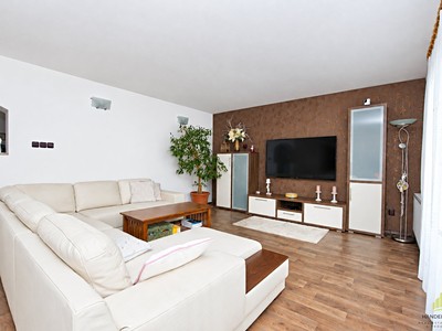 Будинок на продаж, 227 м² (3 з 16)