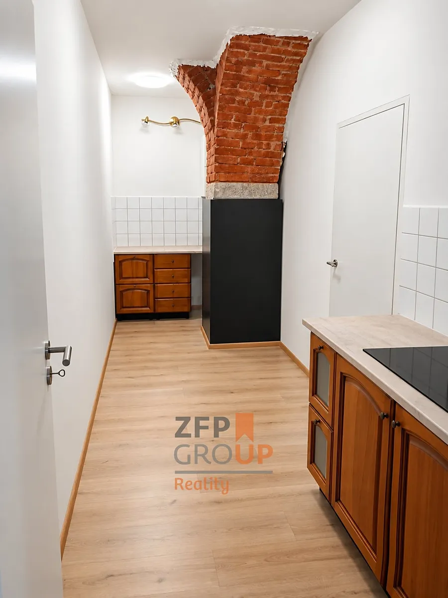 Pronájem kanceláře 76 m²