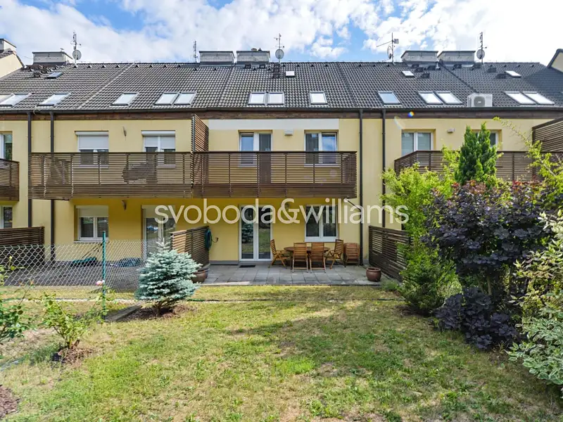 Pronájem rodinného domu 230 m², pozemek 233 m², Praha – náhled fotky 3