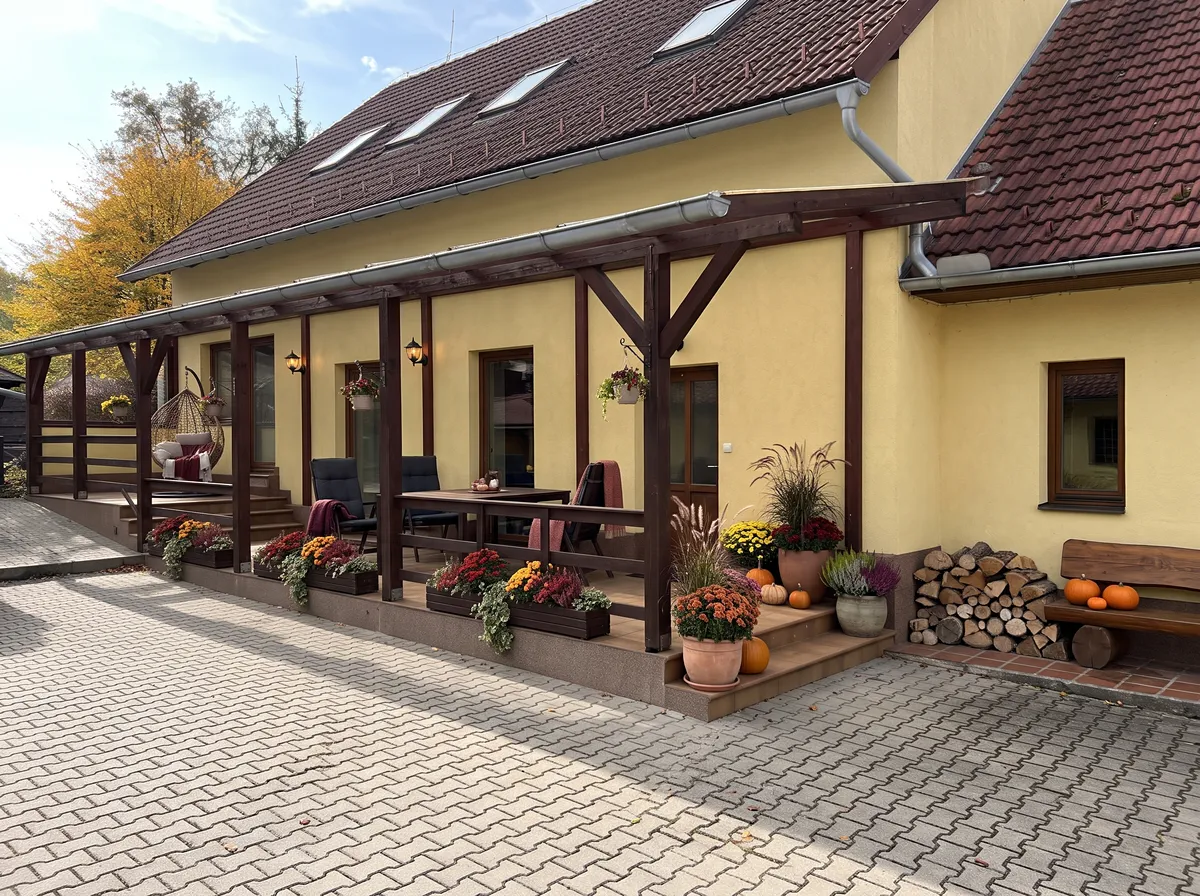 Prodej rodinného domu 203 m², pozemek 1450 m²