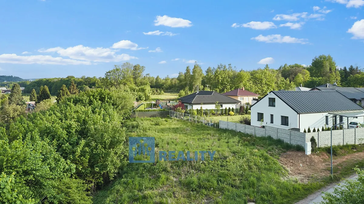 Prodej stavebního pozemku 961 m²