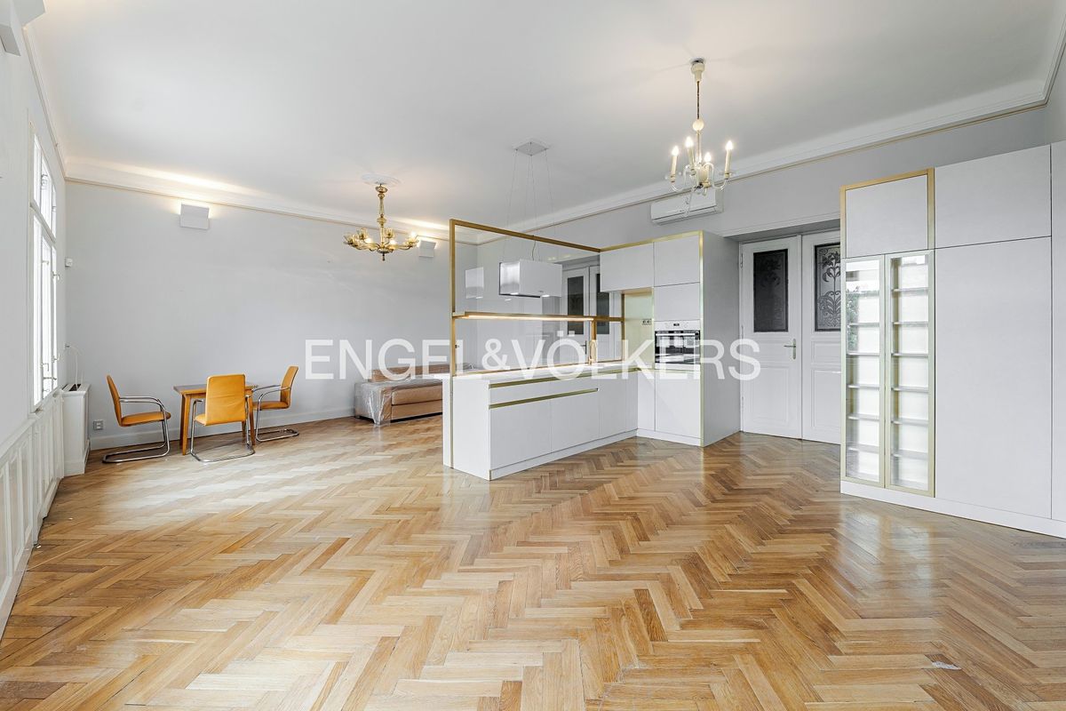 Pronájem bytu 3+kk 118 m²