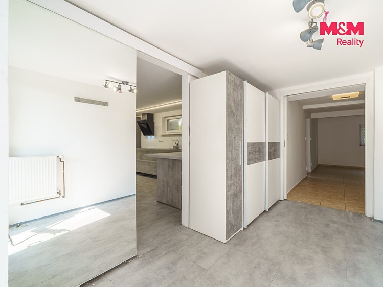 Prodej domu, 230 m² (21 z 28)