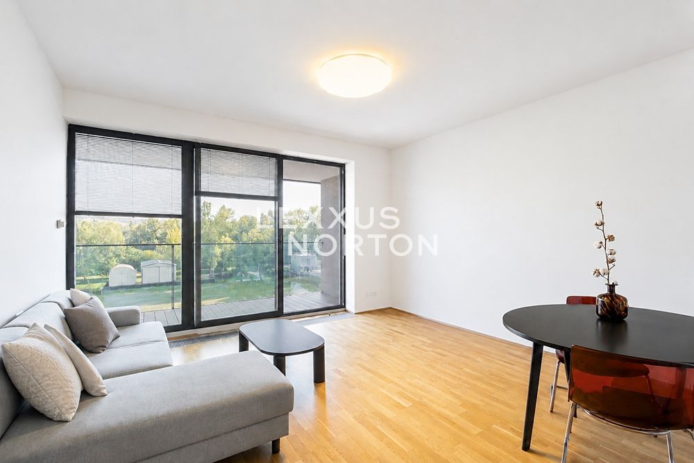 Pronájem bytu 2+kk 70 m²