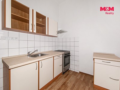 Pronájem bytu 1+kk, 43 m² (3 z 9)