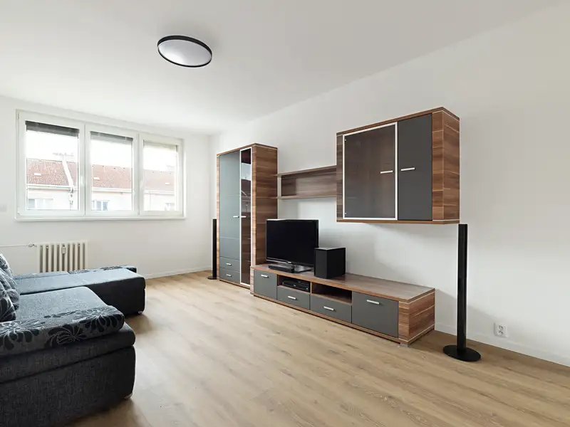 Pronájem bytu 2+1 56 m², Ostrava – náhled fotky 2
