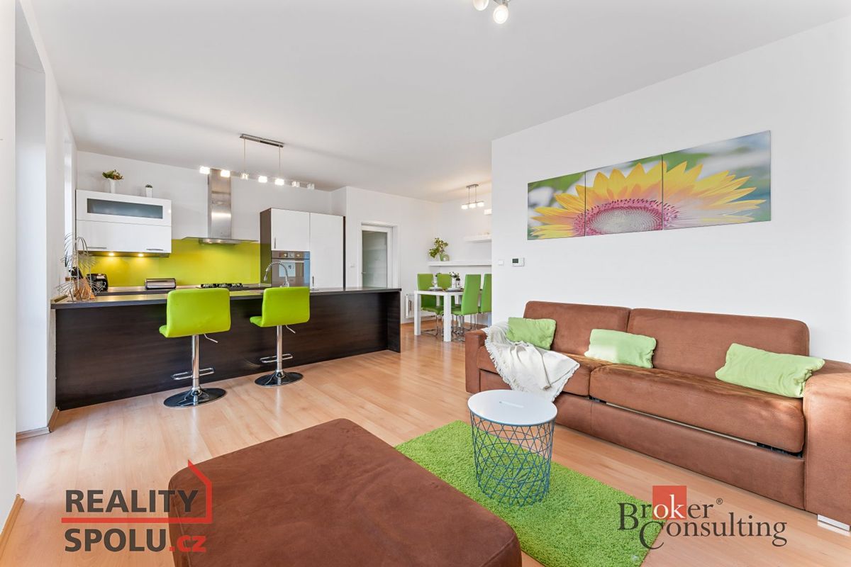Pronájem bytu 3+kk 75 m²