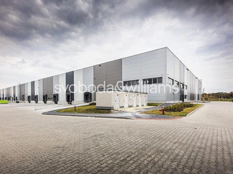 Комерційне приміщення в оренду, 9 982 м² (1 з 9)