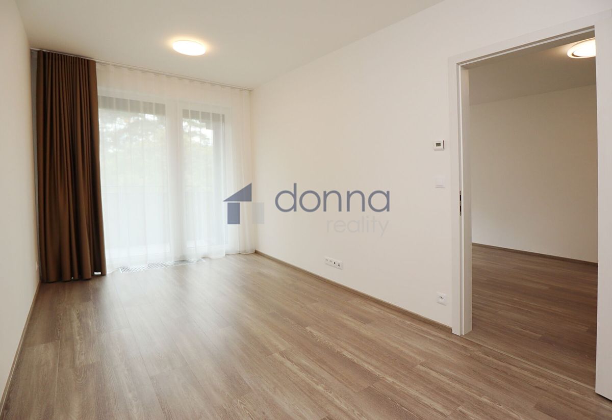 Pronájem bytu 2+kk 64 m²