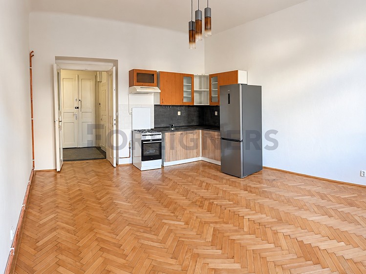 Pronájem bytu 2+kk, 62 m² (1 z 10)