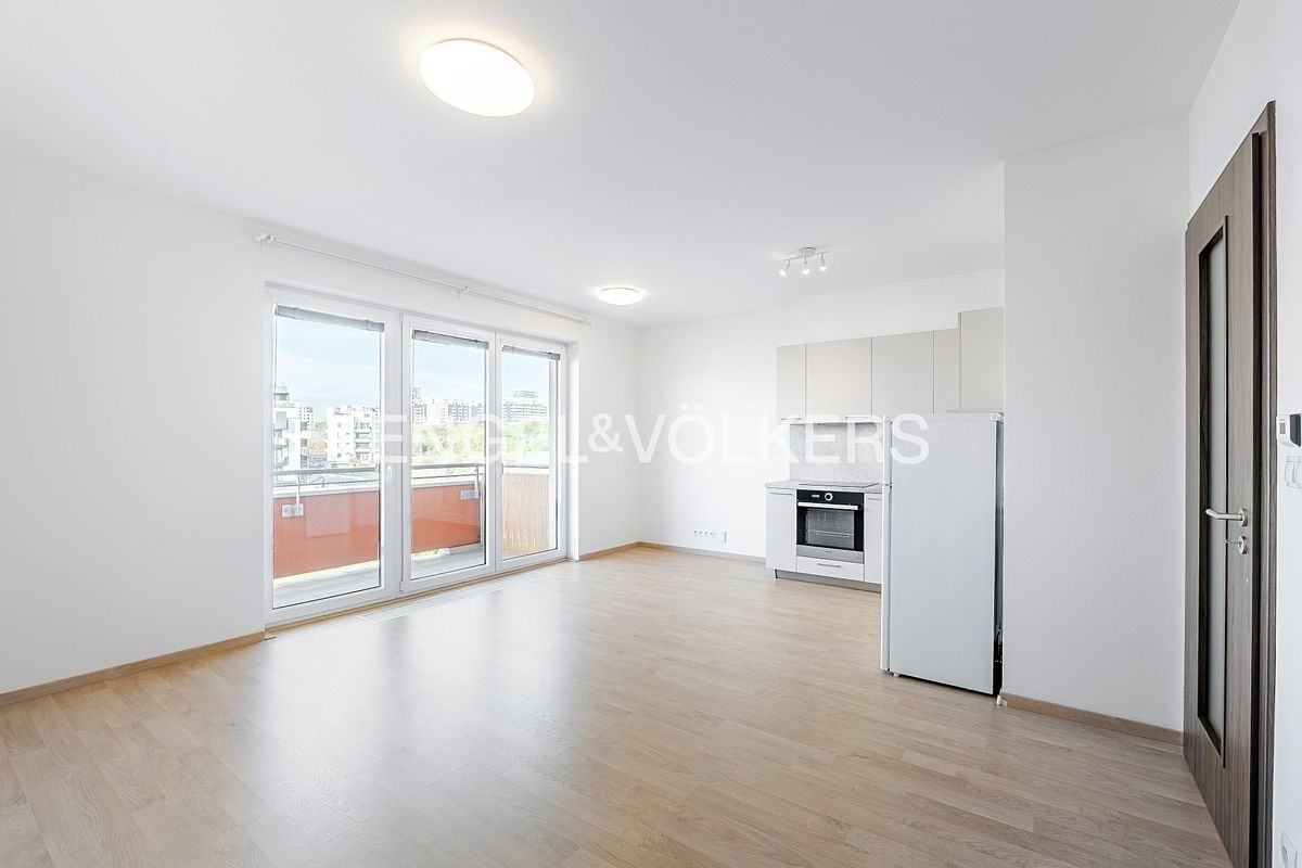 Pronájem bytu 1+kk 39 m²