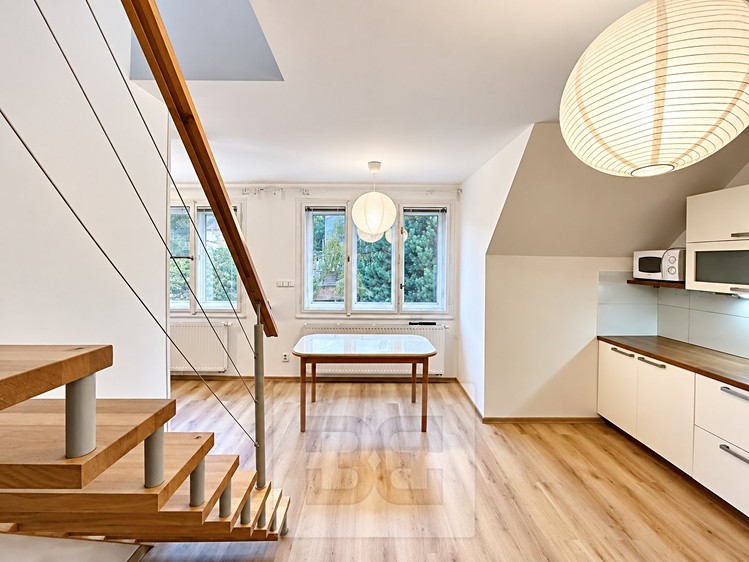 Pronájem bytu 4+kk, 99 m² (8 z 24)