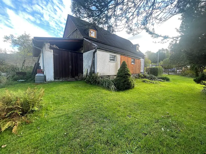 Prodej rodinného domu 200 m², pozemek 1044 m², Okrouhlá – náhled fotky 3
