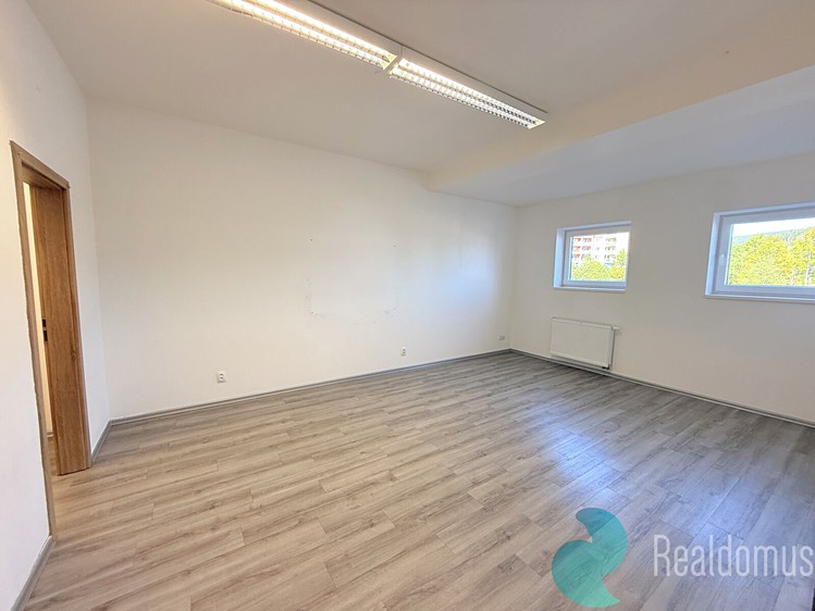 Комерційне приміщення в оренду, 72 м² (4 з 10)