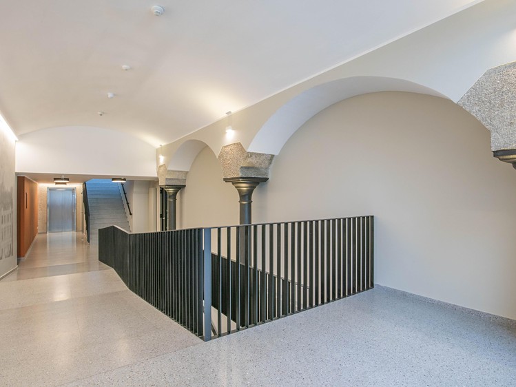 Pronájem bytu 2+kk, 57 m² (20 z 40)