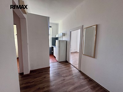 Wohnung 1+1 zur Miete, 30 m² (2 von 13)