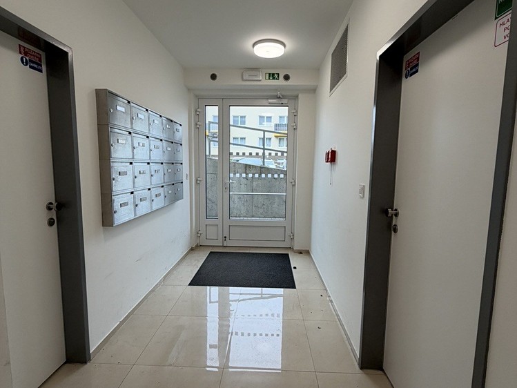 Квартира 3+kk на продаж, 76 м² (33 з 33)