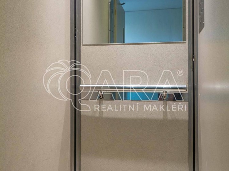 Pronájem bytu 2+kk, 40 m² (13 z 15)