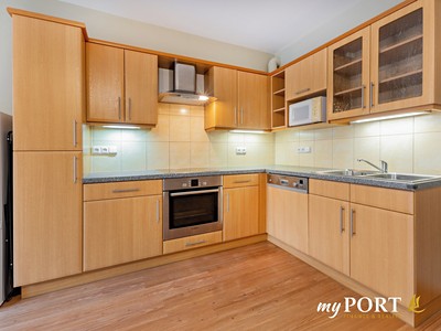 Pronájem bytu 1+kk, 40 m² (2 z 11)