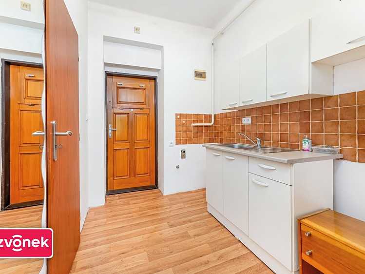 Wohnung 1+1 zum Kauf, 25 m² (3 von 7)