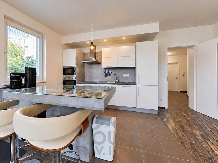 Квартира 2+kk на продаж, 66 м² (1 з 36)