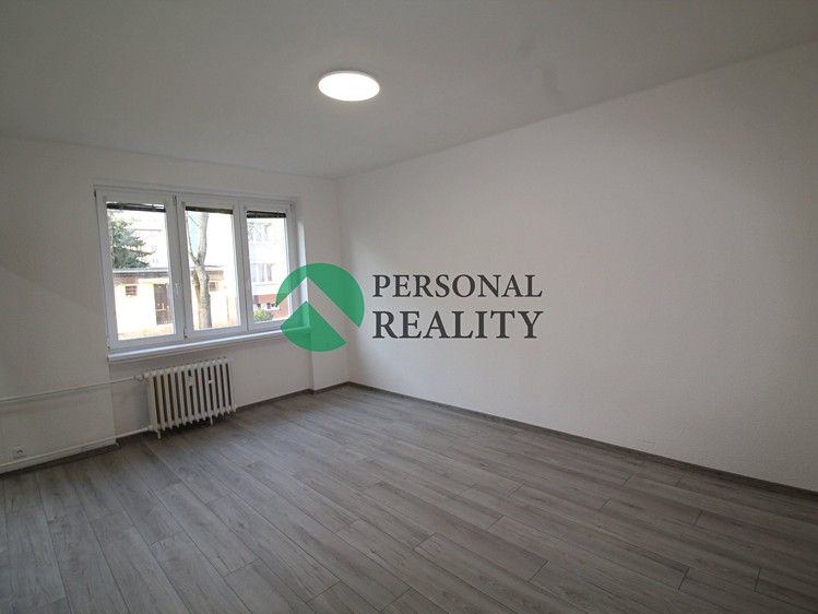 Pronájem bytu 2+1, 53 m² (2 z 12)
