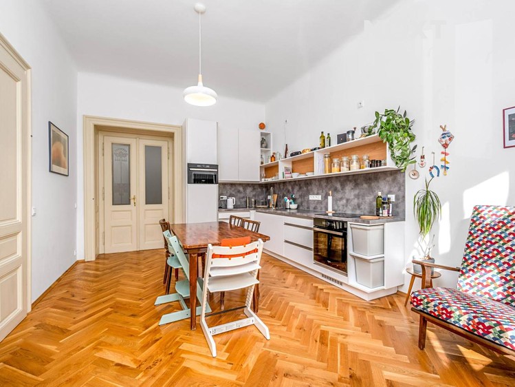 Pronájem bytu 3+1, 93 m² (2 z 20)