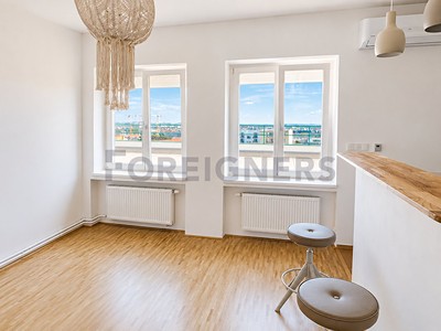 Pronájem bytu 3+kk, 50 m² (3 z 8)