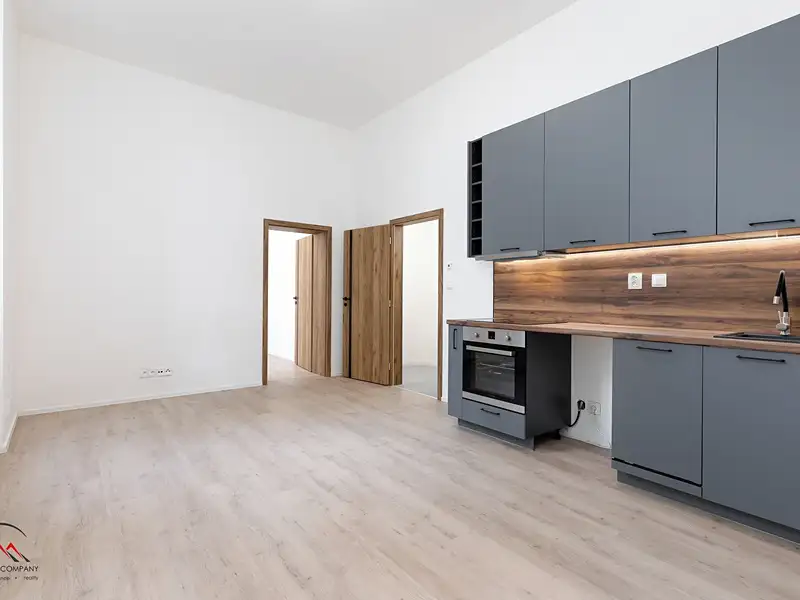 Pronájem bytu 2+kk 37 m², Ostrava – náhled fotky 1