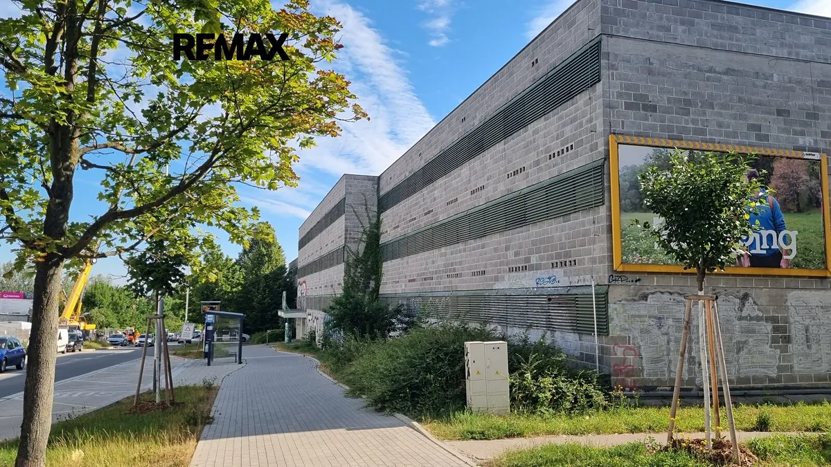 Prodej garáže 14 m²