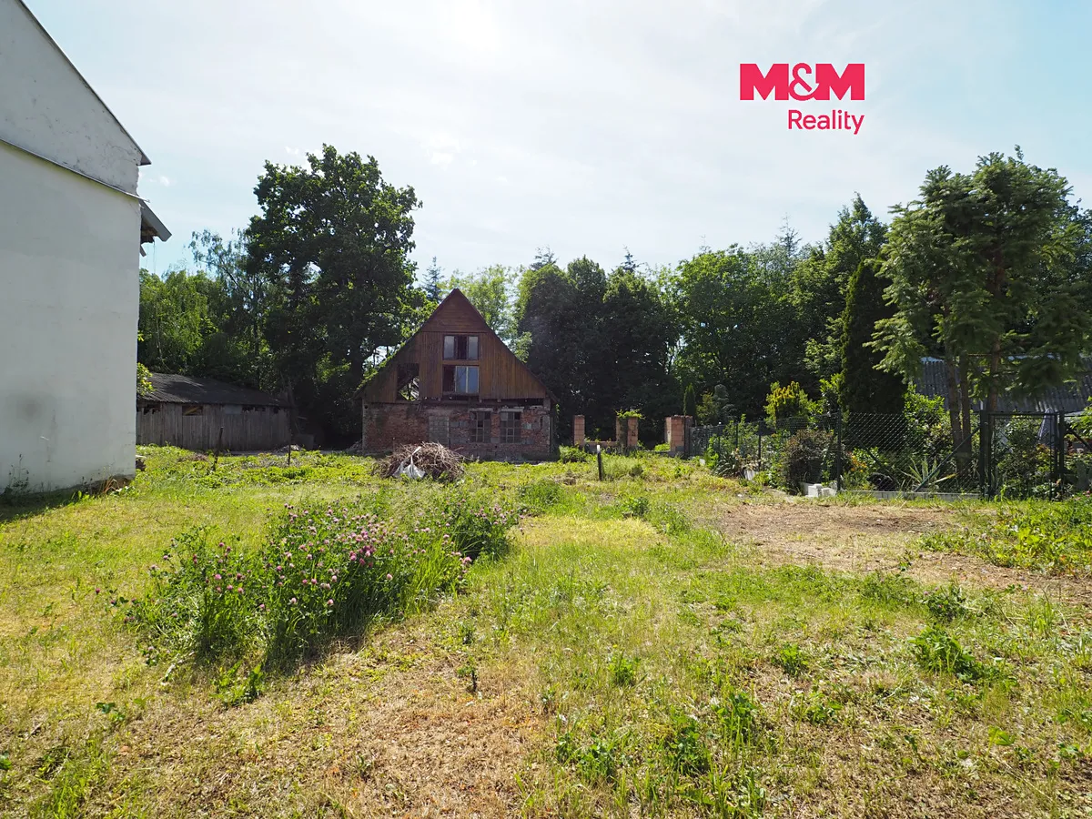 Prodej stavebního pozemku 828 m²