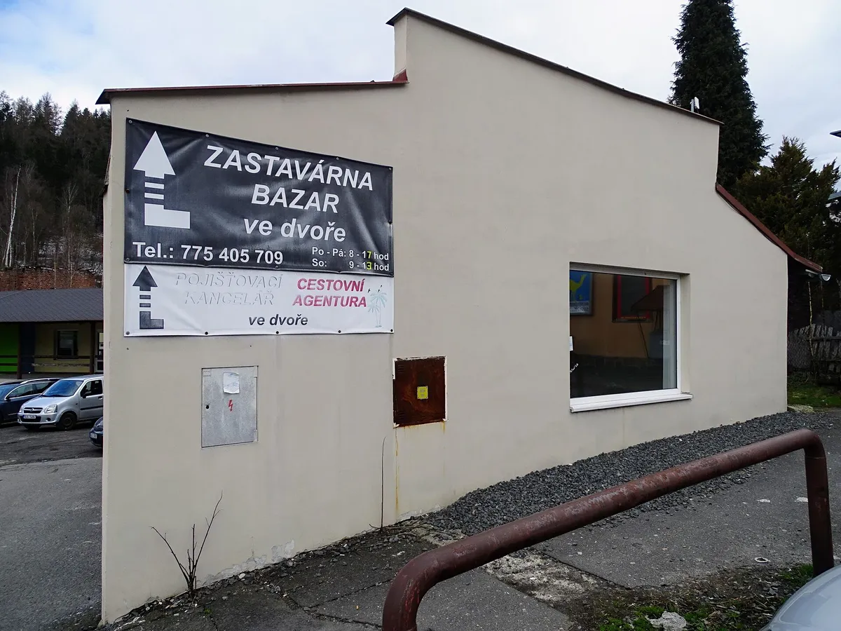 Pronájem obchodního prostoru 45 m²
