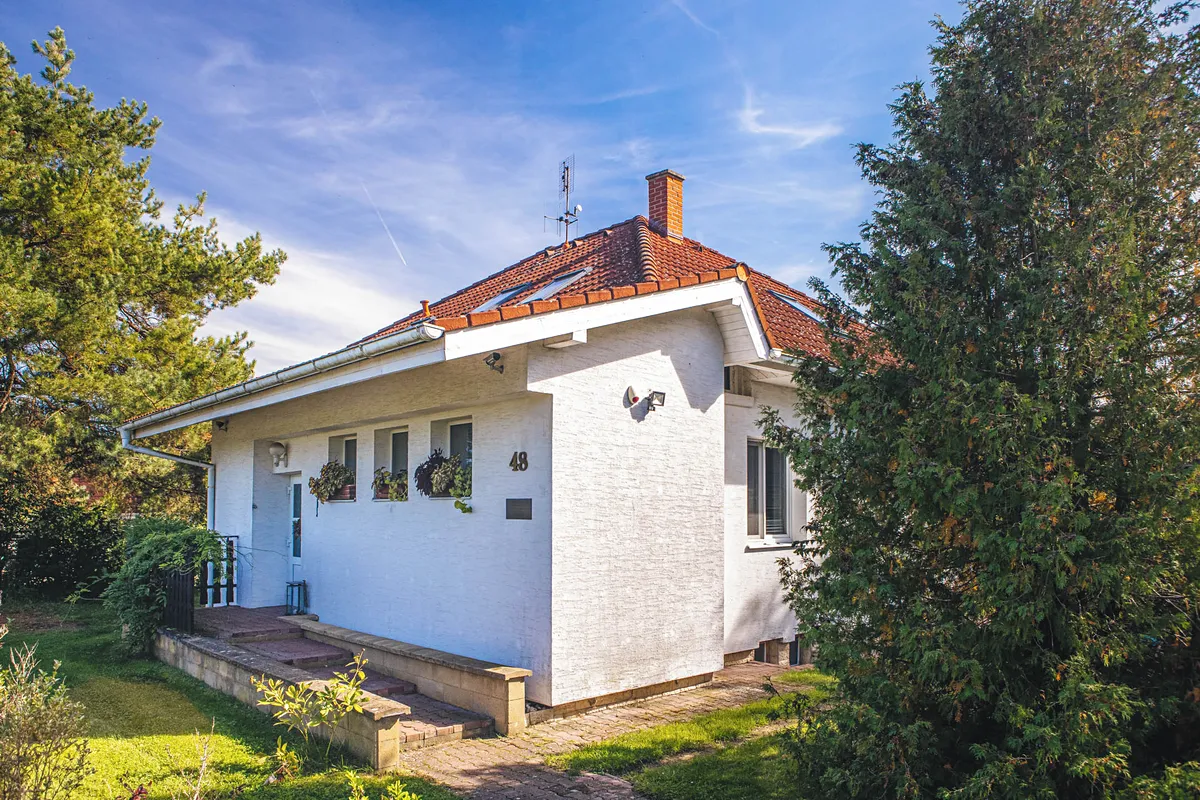 Prodej rodinného domu 230 m², pozemek 1268 m²
