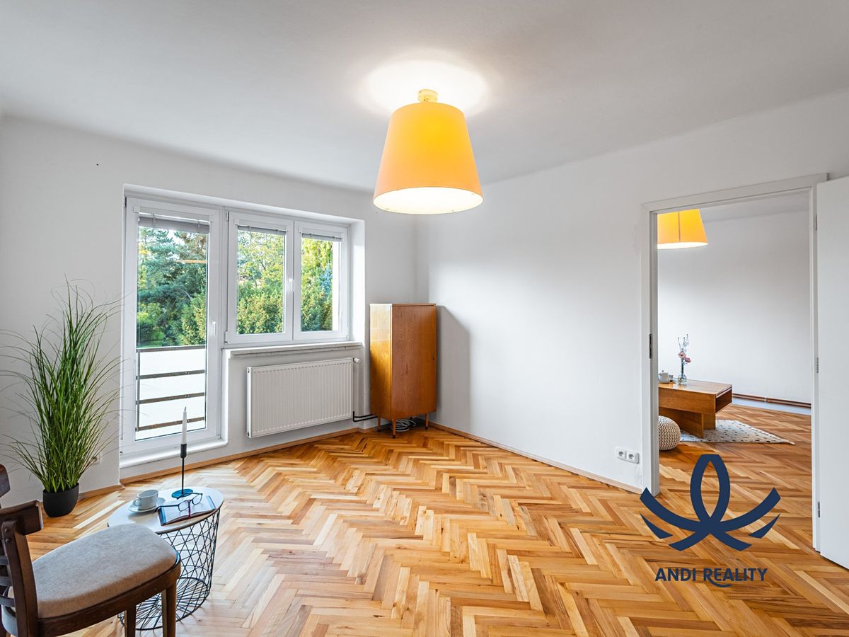 Pronájem bytu 2+1 56 m² – fotografie 3
