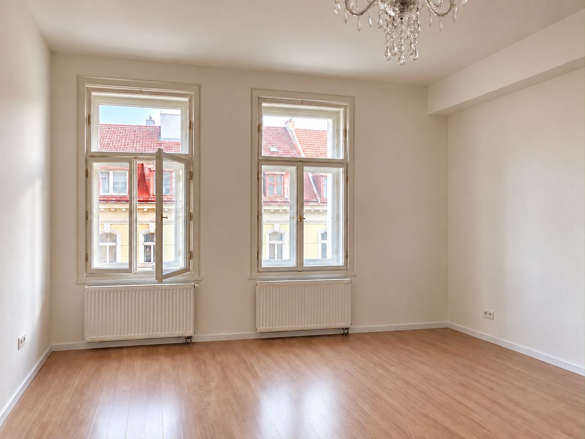 Pronájem bytu 2+kk 63 m² – fotografie 3