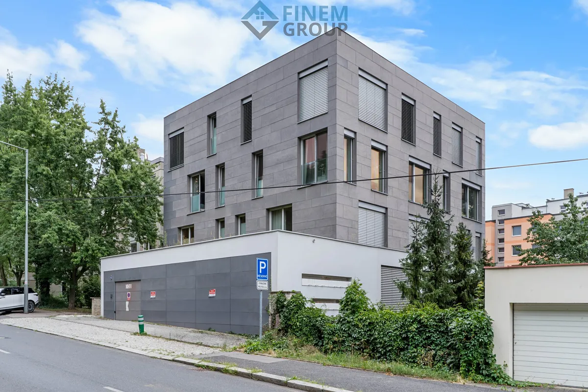 Pronájem bytu 3+kk 85 m²