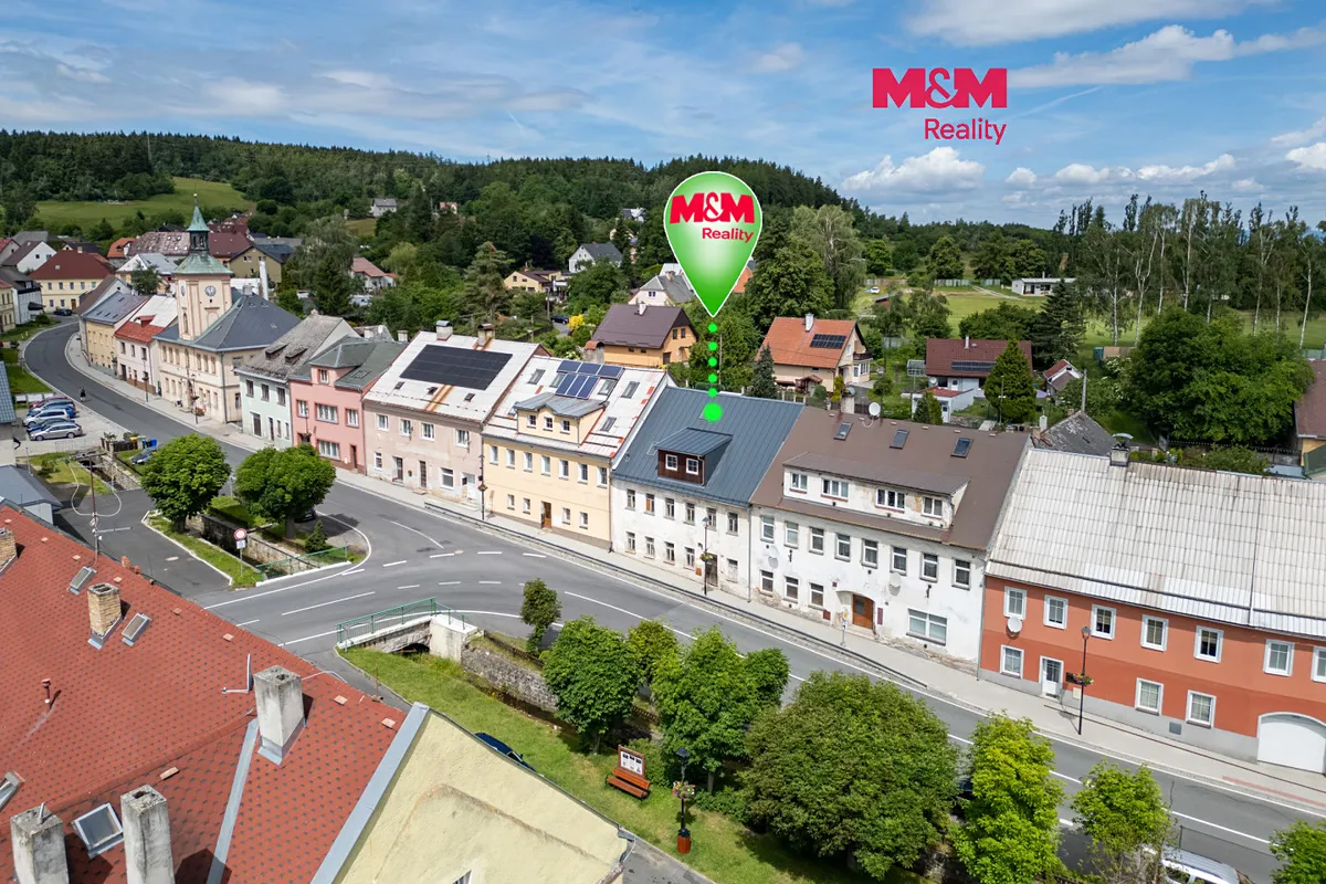 Prodej rodinného domu 348 m², pozemek 448 m²