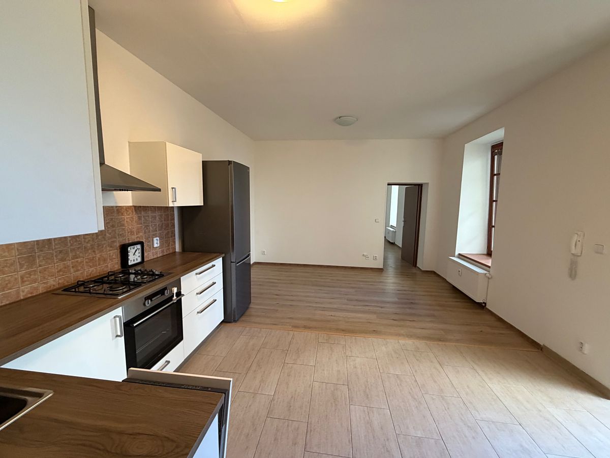 Pronájem bytu 2+kk 57 m² – fotografie 5