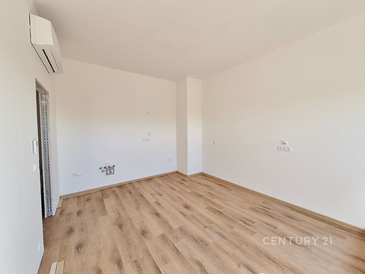 Pronájem bytu 2+kk 47 m² – fotografie 3