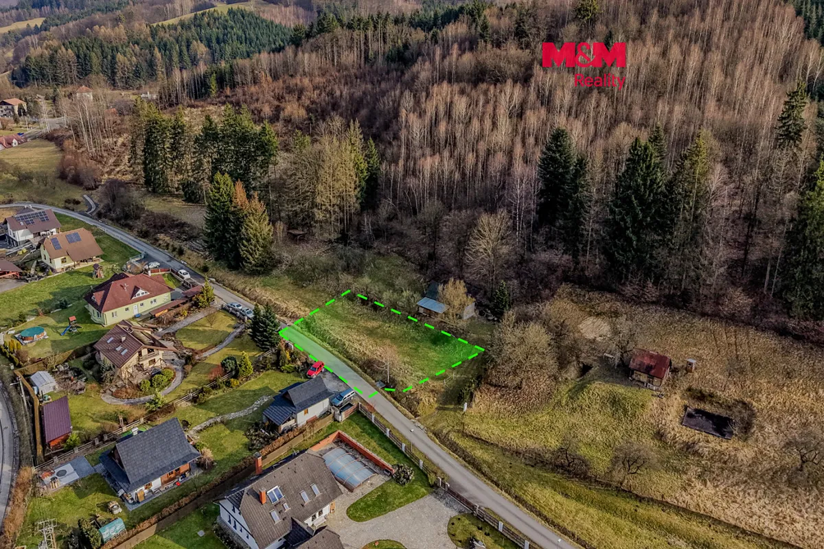 Prodej stavebního pozemku 693 m²