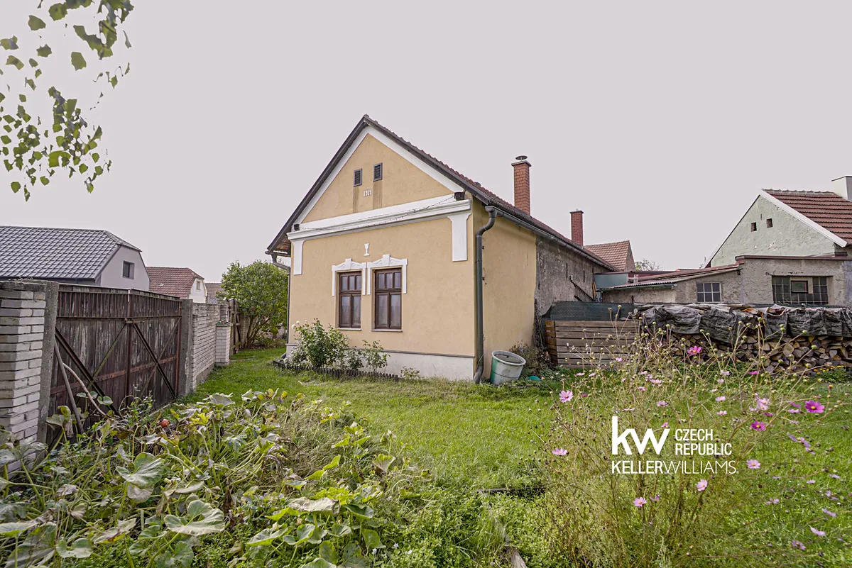 Prodej rodinného domu 85 m², pozemek 817 m²