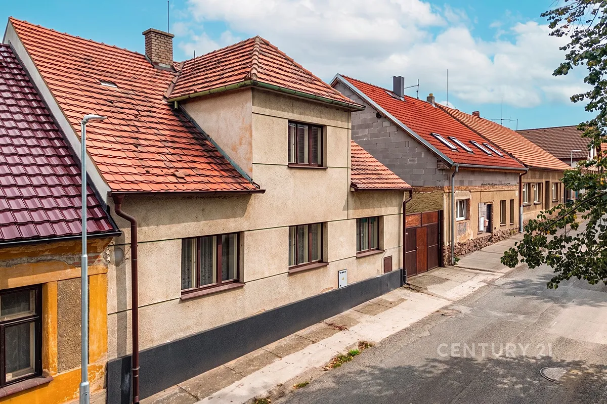 Prodej rodinného domu 164 m², pozemek 768 m²