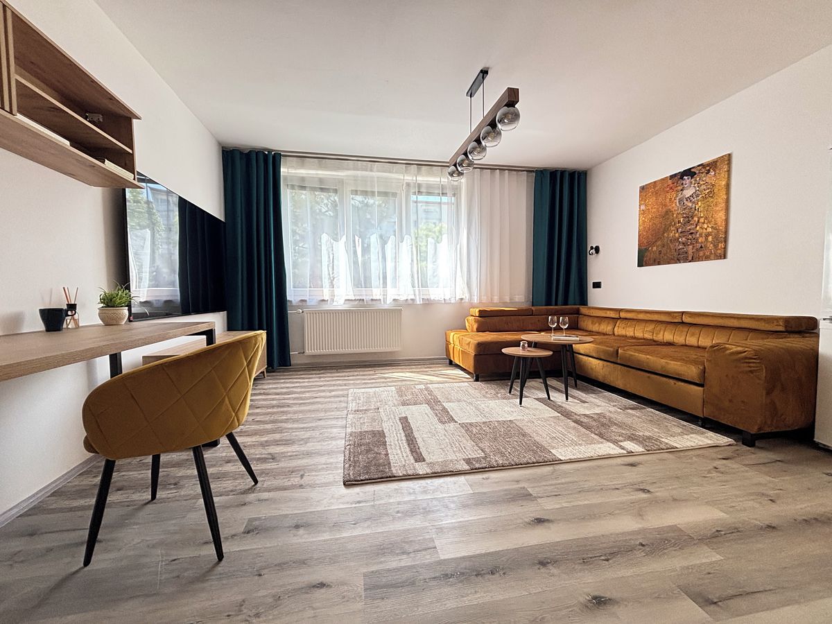Pronájem bytu 1+kk 33 m² – fotografie 2