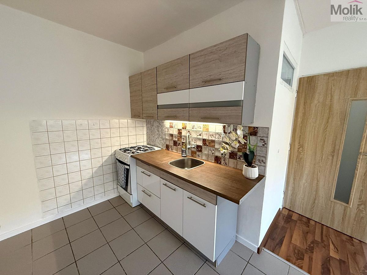 Pronájem bytu 2+kk 40 m²
