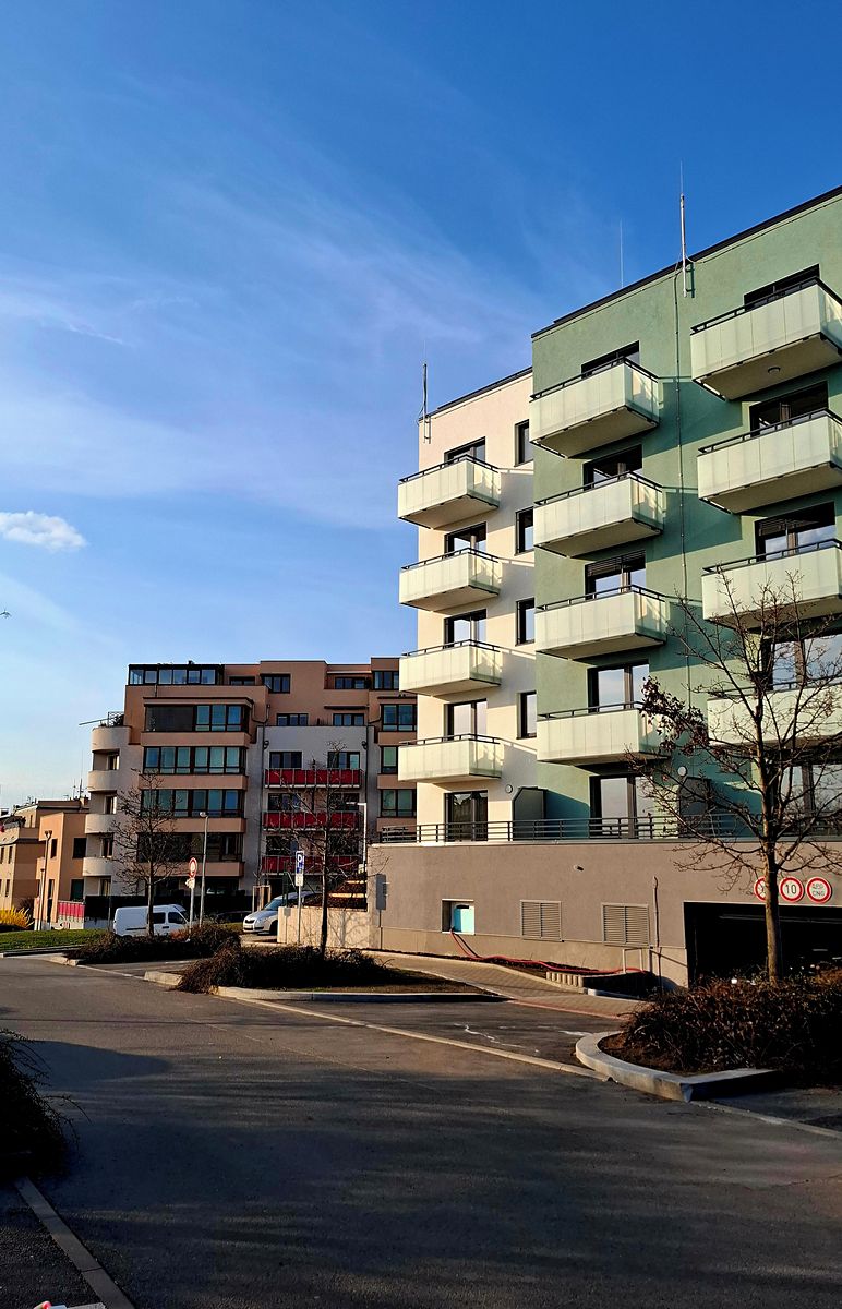 Pronájem bytu 1+kk 35 m² – fotografie 2