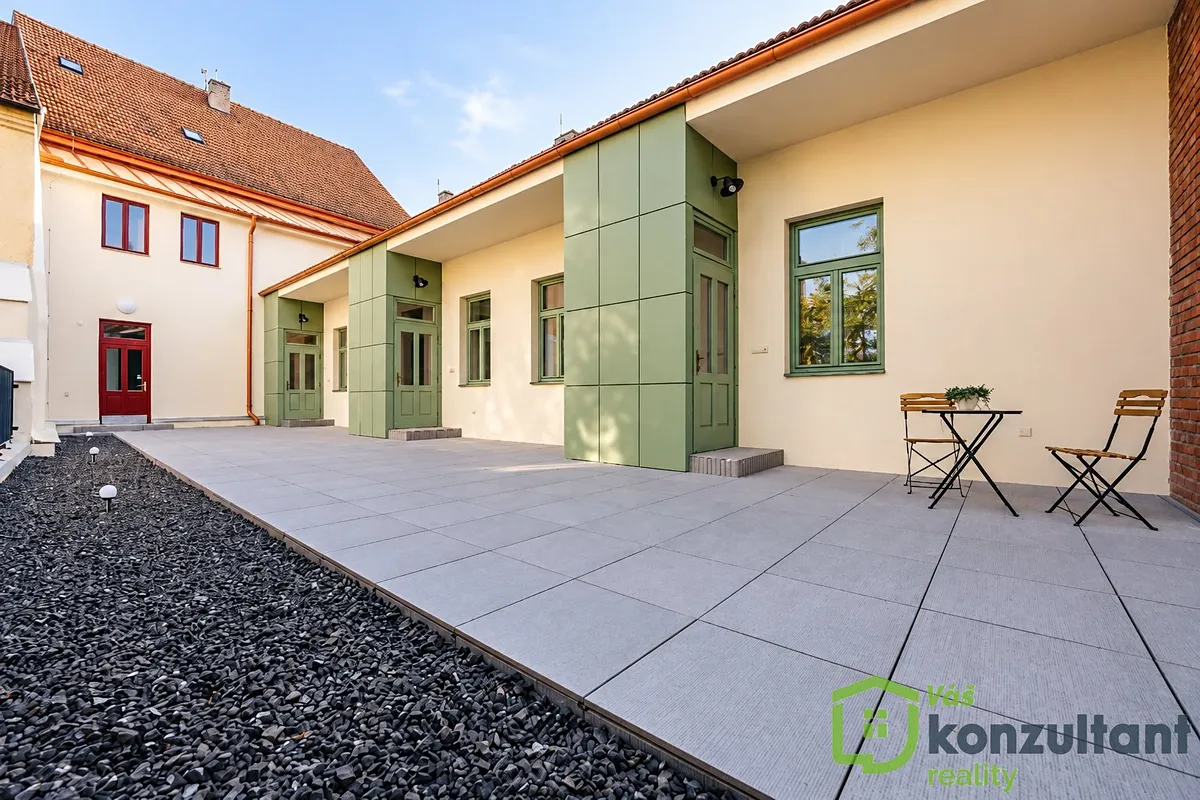 Pronájem bytu 1+kk 30 m²