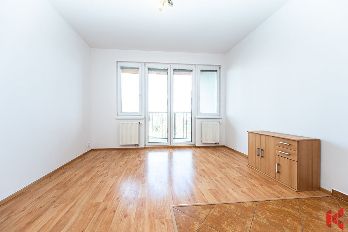Pronájem bytu 1+kk 27 m² – fotografie 2
