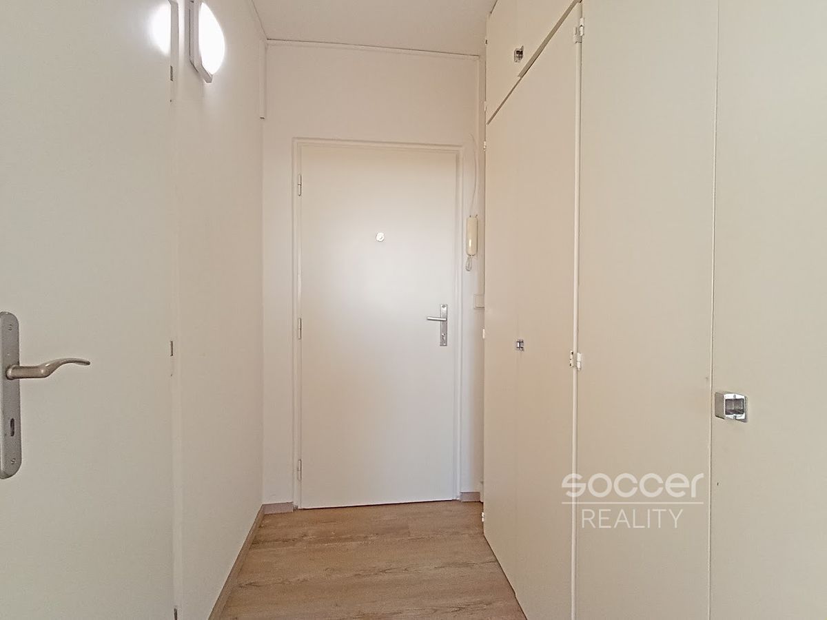 Pronájem bytu 1+kk 25 m² – fotografie 4