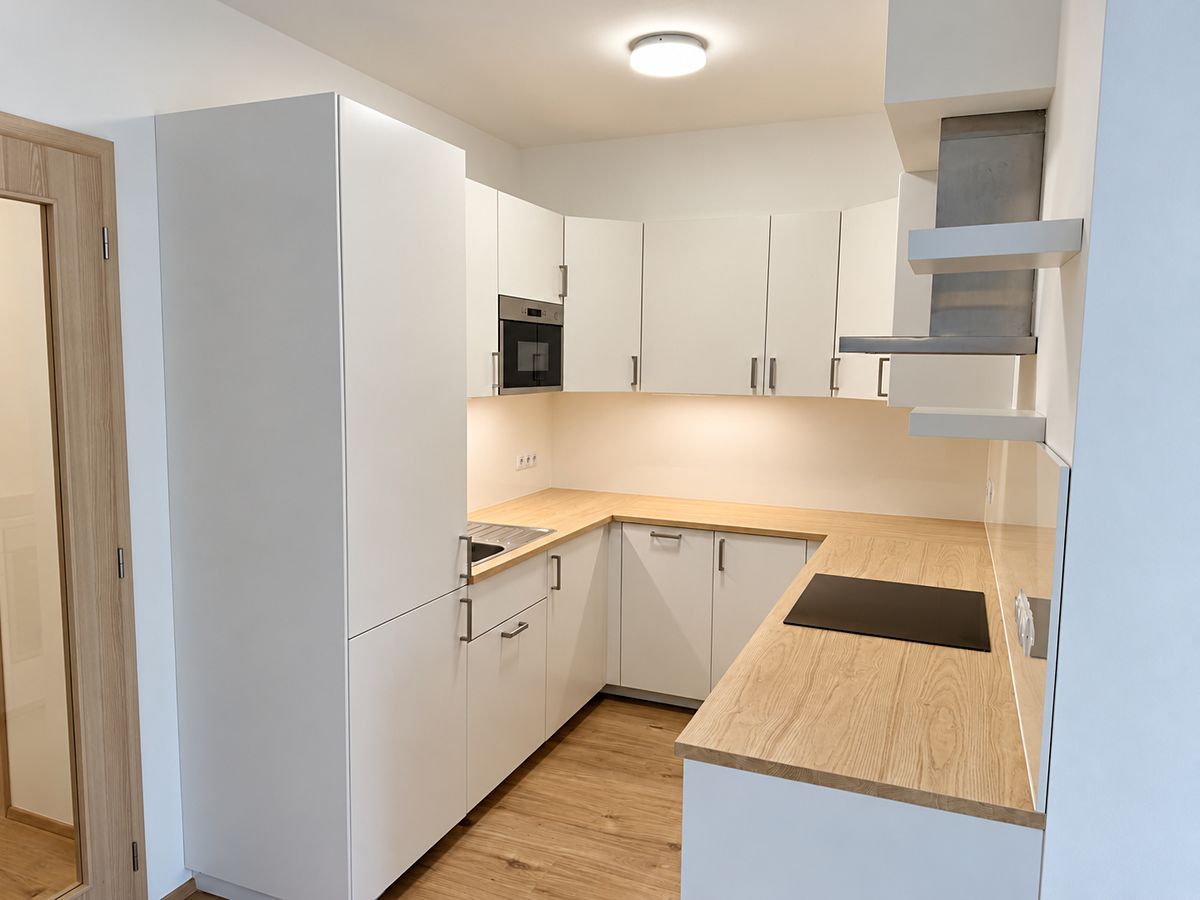 Pronájem bytu 2+kk 54 m² – fotografie 3